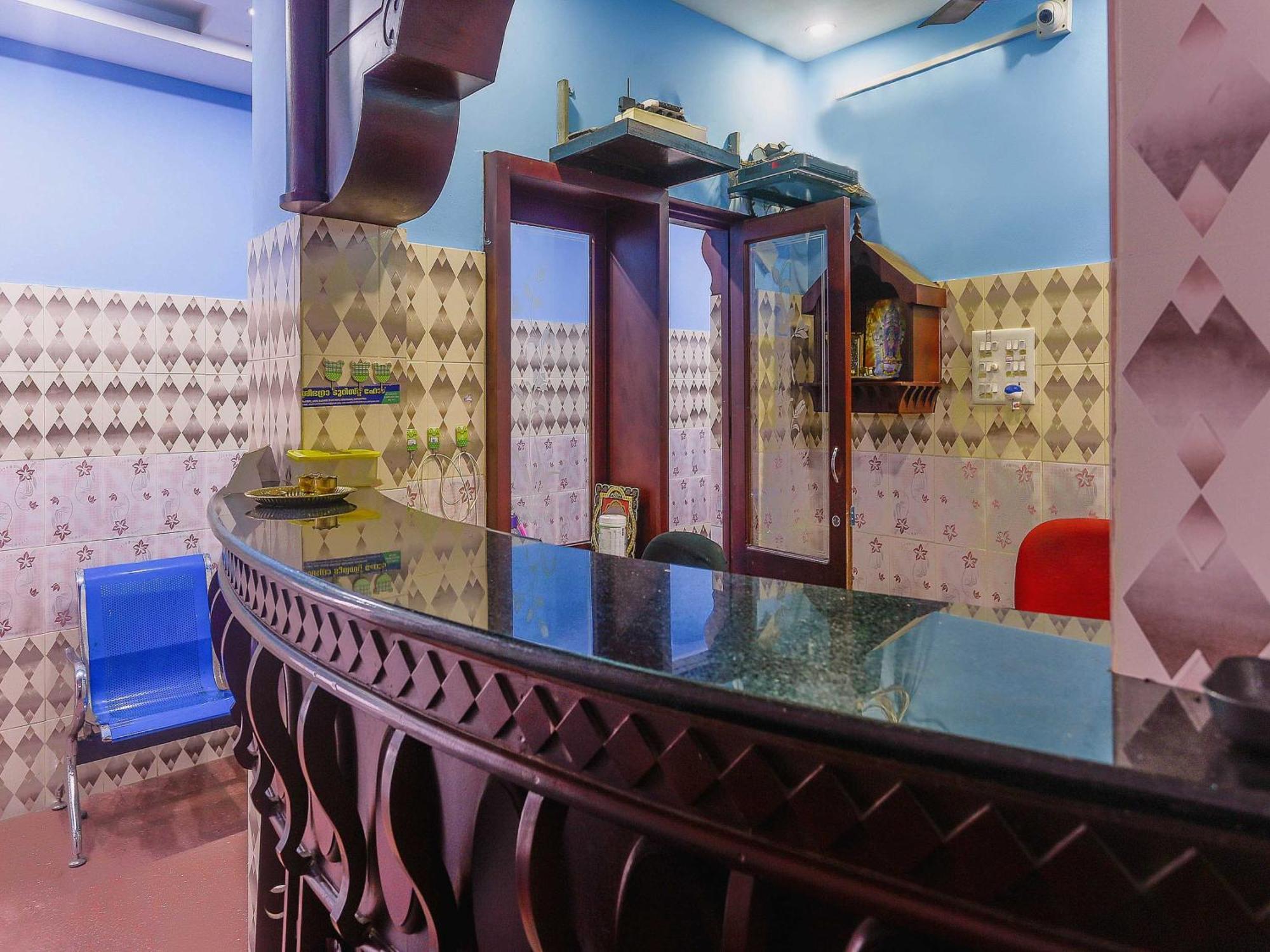 สปอต ออน 46608 ศรี ภัทรา ทัวริสต์โฮม Hotel โกลลัม ภายนอก รูปภาพ